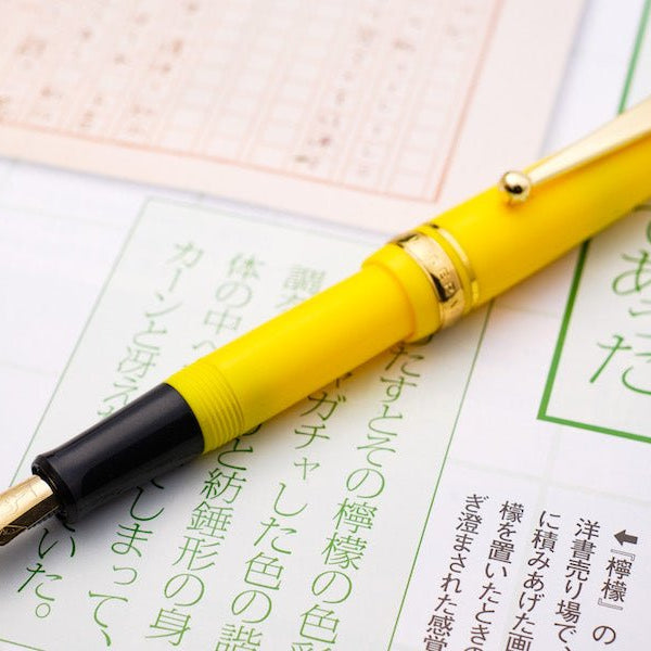 金曜日の文具（第５５回／小学館のサライ２０２２年６月号） - 八文字屋OnlineStore