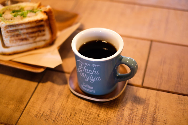 金曜日の文具（第39回／Hachimonjiya Coffee Roastersのマグ） | 八
