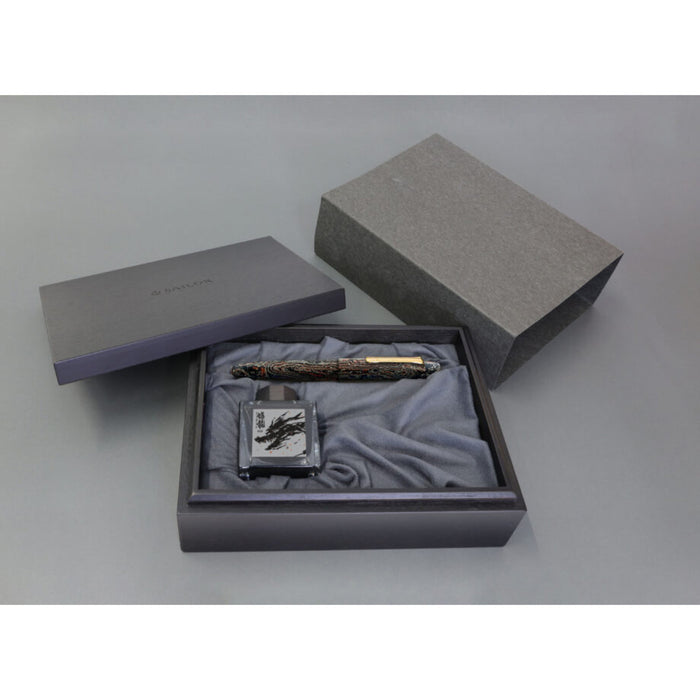 長刀研ぎ エボナイト 万年筆 焔龍 - 八文字屋OnlineStore