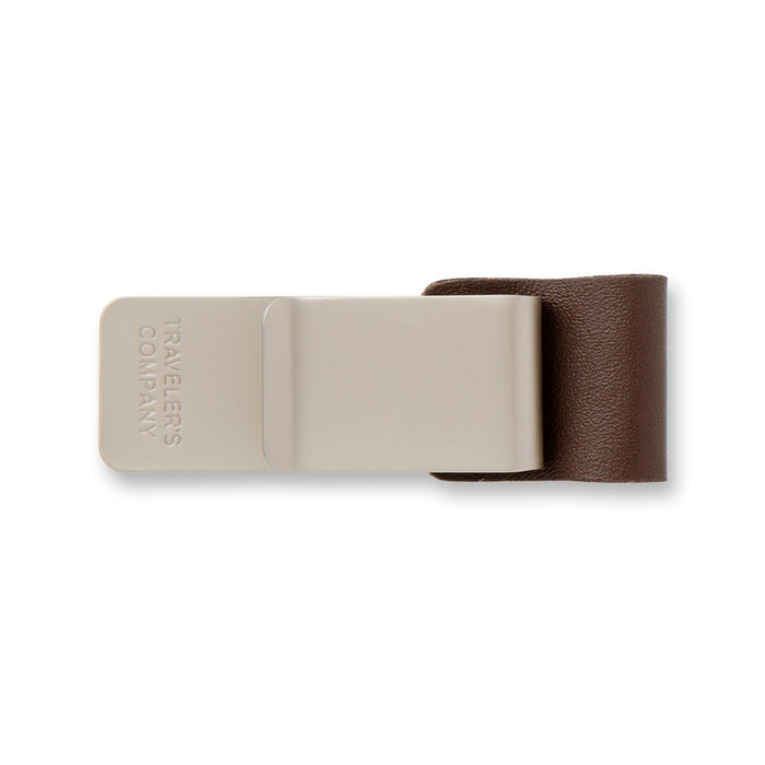 TRAVELER’S notebook Pen Holder〈M〉Brown - 八文字屋OnlineStore